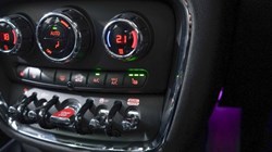 2019 (69) MINI CLUBMAN 2.0 Cooper S Exclusive 6dr Auto [Comfort Plus/Navigation Plus Pk] 2986833