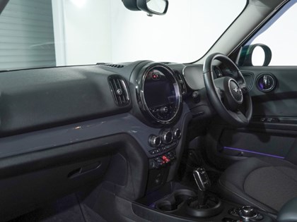 2021 (71) MINI COUNTRYMAN 1.5 Cooper Classic 5dr Auto [Comfort/Nav PLUS Pack]