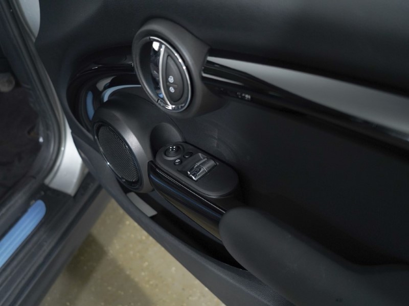 2023 (73) MINI HATCHBACK 2.0 Cooper S Classic Premium 3dr Auto 2994923