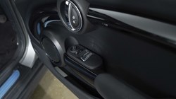 2023 (73) MINI HATCHBACK 2.0 Cooper S Classic Premium 3dr Auto 2994923