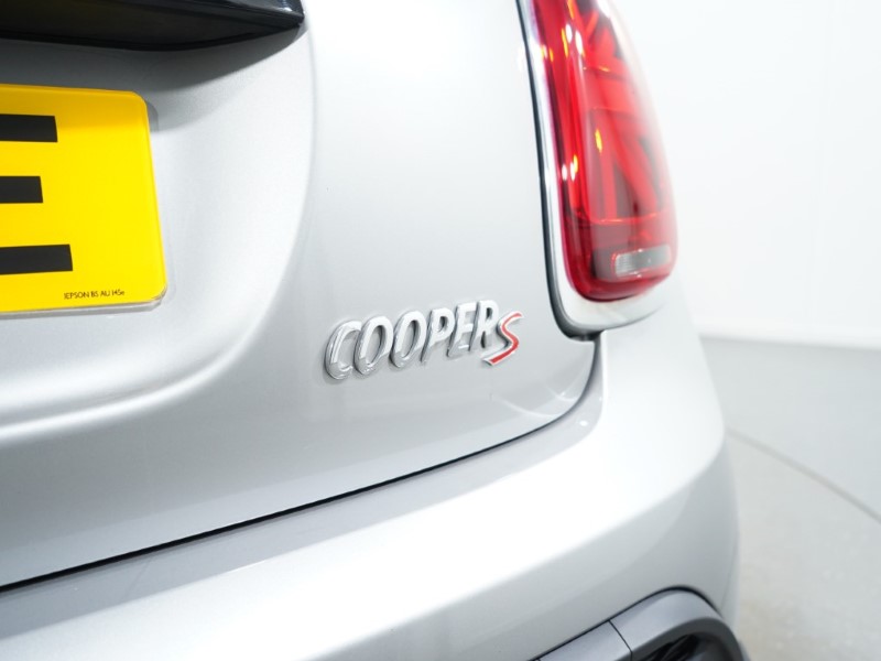 2023 (73) MINI HATCHBACK 2.0 Cooper S Classic Premium 3dr Auto 2994929
