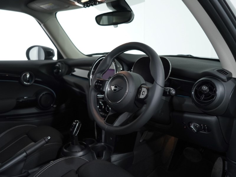 2023 (73) MINI HATCHBACK 2.0 Cooper S Classic Premium 3dr Auto 2994921