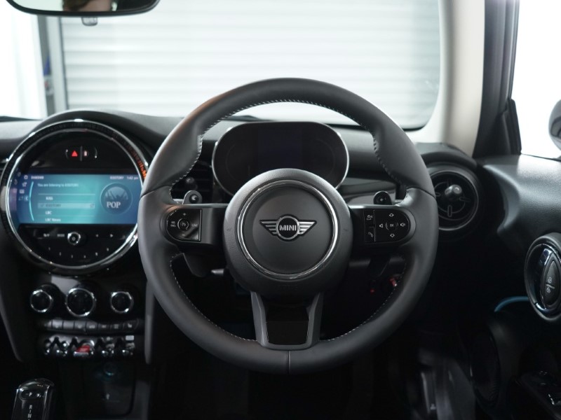 2023 (73) MINI HATCHBACK 2.0 Cooper S Classic Premium 3dr Auto 2994942