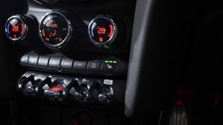 2022 (71) MINI HATCHBACK 1.5 Cooper Sport 5dr Auto [Comfort/Nav Pack] 2994422
