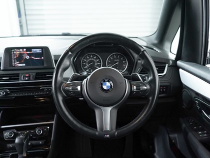 2016 (65) BMW 2 SERIES 220i M Sport 5dr Step Auto