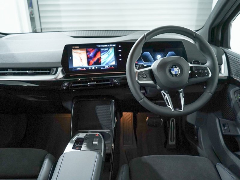 2024 (24) BMW 2 SERIES 220i MHT M Sport 5dr DCT 3286627