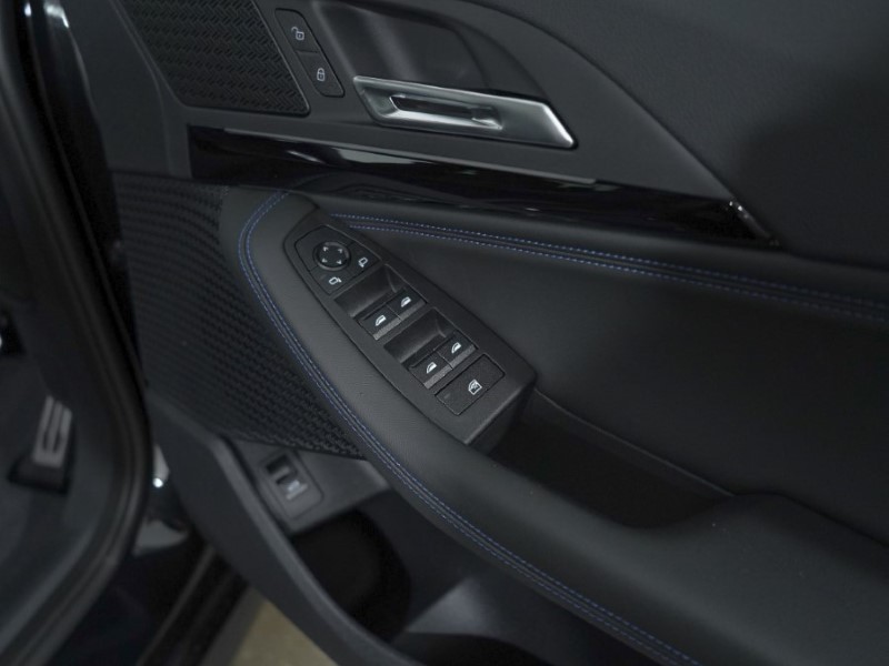 2024 (24) BMW 2 SERIES 220i MHT M Sport 5dr DCT 3286616