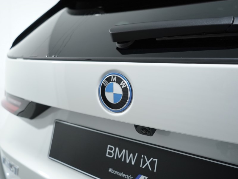 2024 (24) BMW iX1 150kW eDrive20 M Sport 65kWh 5dr Auto 3286706