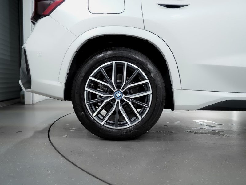 2024 (24) BMW iX1 150kW eDrive20 M Sport 65kWh 5dr Auto 3286710