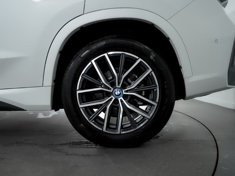 2024 (24) BMW iX1 150kW eDrive20 M Sport 65kWh 5dr Auto 3286713