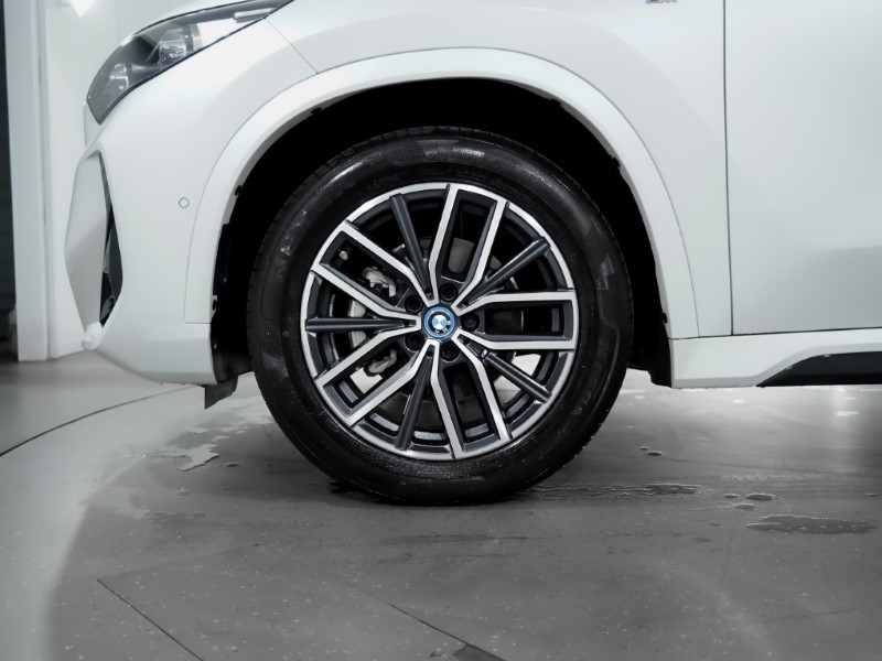 2024 (24) BMW iX1 150kW eDrive20 M Sport 65kWh 5dr Auto 3286714