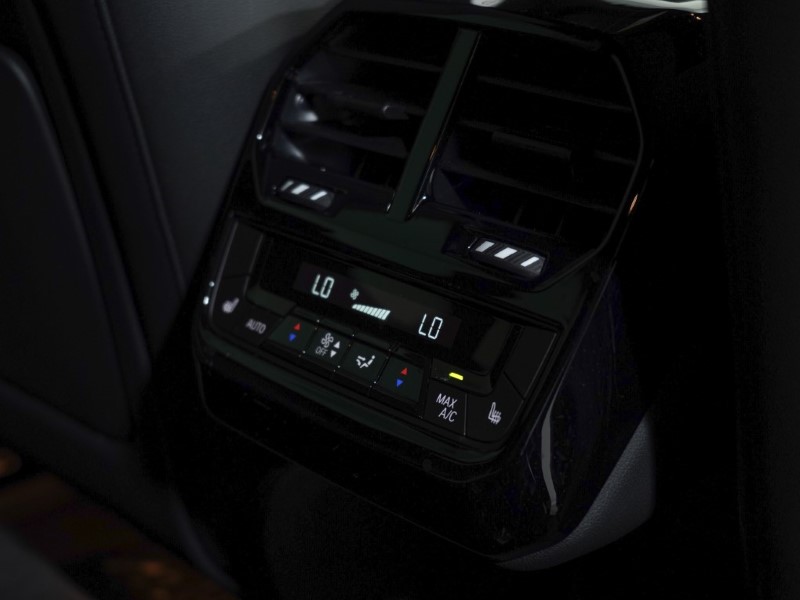 2024 (24) BMW iX 455kW M60 111.5kWh 5dr Auto 3291516