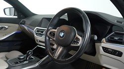 2019 (19) BMW 3 SERIES 320d xDrive M Sport 4dr Step Auto 3030900