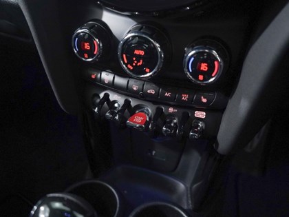 2022 (22) MINI HATCHBACK 2.0 Cooper S Sport 5dr Auto [Comfort Pack]