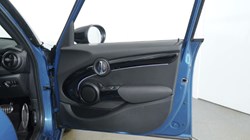 2022 (22) MINI HATCHBACK 2.0 Cooper S Sport 5dr Auto [Comfort Pack] 3040199