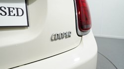 2020 (70) MINI HATCHBACK 1.5 Cooper Classic II 5dr Auto 3025814