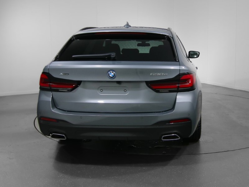 2024 (24) BMW 5 SERIES 530e xDrive M Sport 5dr Auto 3270868