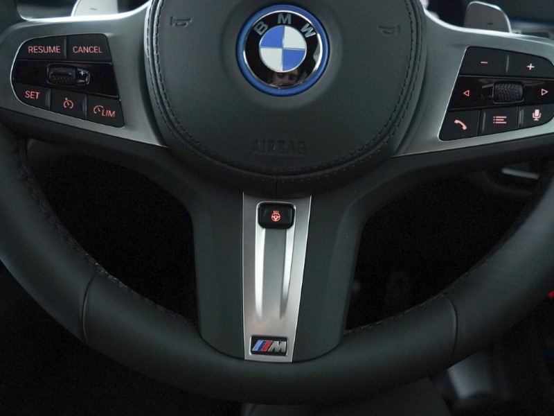 2024 (24) BMW 5 SERIES 530e xDrive M Sport 5dr Auto 3270896
