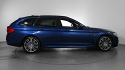 2019 (19) BMW 5 SERIES 520d M Sport 5dr Auto 3059615