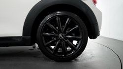 2017 (17) MINI HATCHBACK 1.5 Cooper 3dr Auto [Chili Pack] 3061696