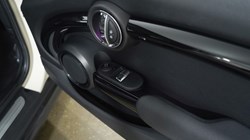 2017 (17) MINI HATCHBACK 1.5 Cooper 3dr Auto [Chili Pack] 3061690