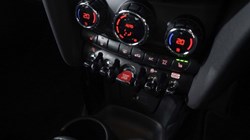 2022 (22) MINI HATCHBACK 1.5 Cooper Exclusive 5dr Auto [Comfort Plus Pack] 3050439