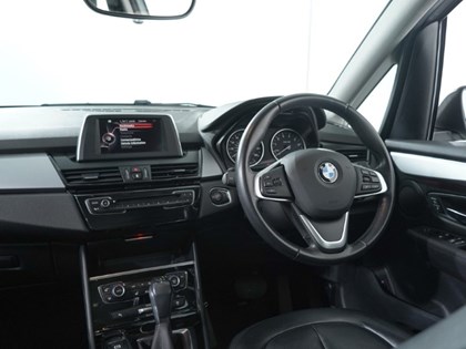 2014 (64) BMW 2 SERIES 218i SE 5dr Step Auto