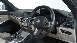 2021 (71) BMW 3 SERIES 330e M Sport Pro Edition 4dr Step Auto 3093277