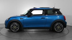 2021 (71) MINI HATCHBACK 135kW Cooper S Collection Edition 33kWh 3dr Auto 3125577