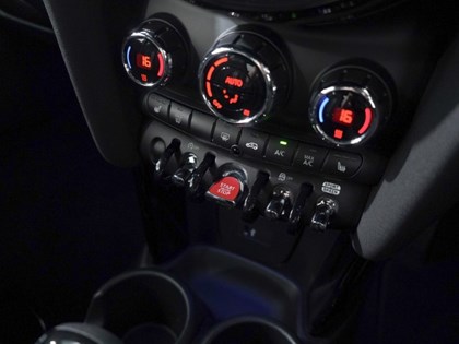 2023 (23) MINI HATCHBACK 1.5 Cooper Sport Premium 3dr Auto