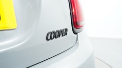 2022 (22) MINI HATCHBACK 1.5 Cooper Exclusive 3dr Auto 3155198