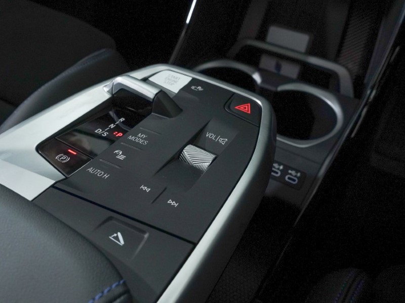 2024 (24) BMW X1 sDrive 20i MHT M Sport 5dr Step Auto 3359310