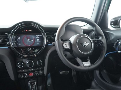 2024 (73) MINI HATCHBACK 1.5 Cooper Sport Premium 5dr Auto