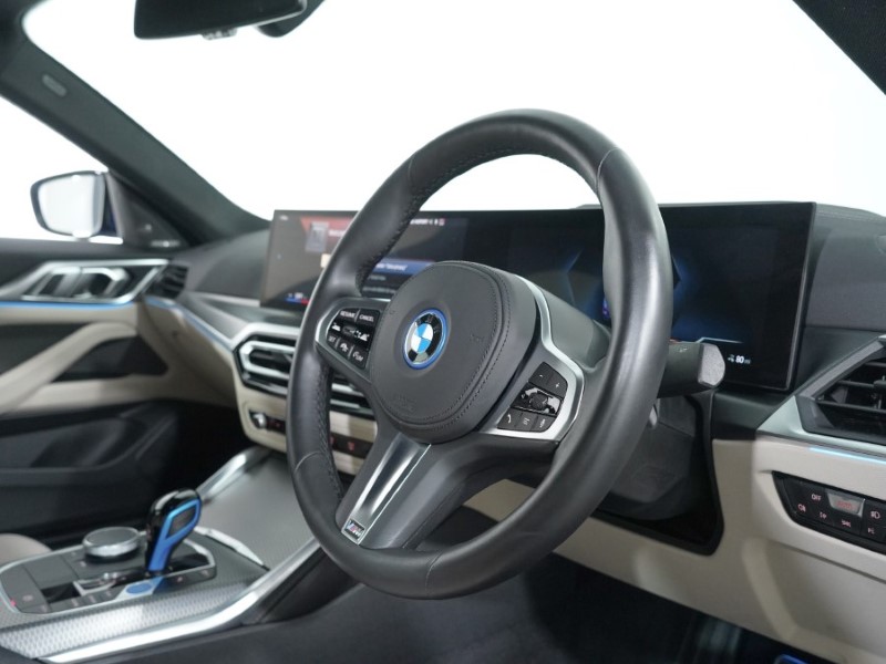2022 (72) BMW I4 250kW eDrive40 M Sport 83.9kWh 5dr Auto 3324321