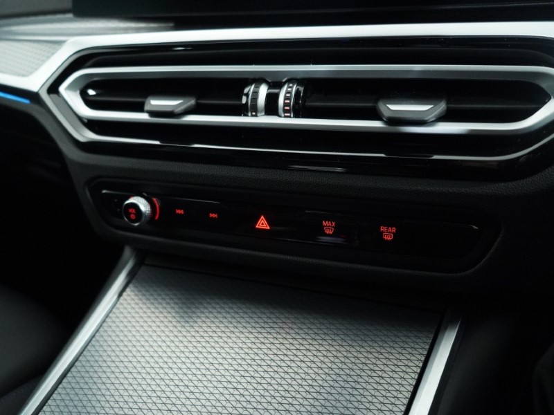 2024 (73) BMW 3 SERIES 320i M Sport 4dr Step Auto 4894688
