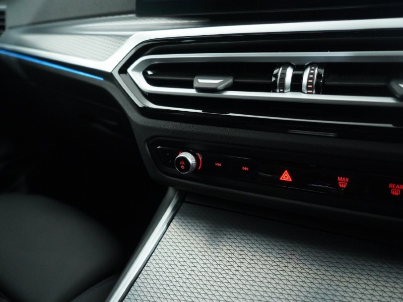 2024 (73) BMW 3 SERIES 320i M Sport 4dr Step Auto 4894687