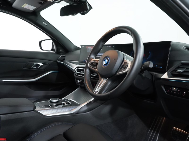 2024 (73) BMW 3 SERIES 330e M Sport 4dr Step Auto 3407688