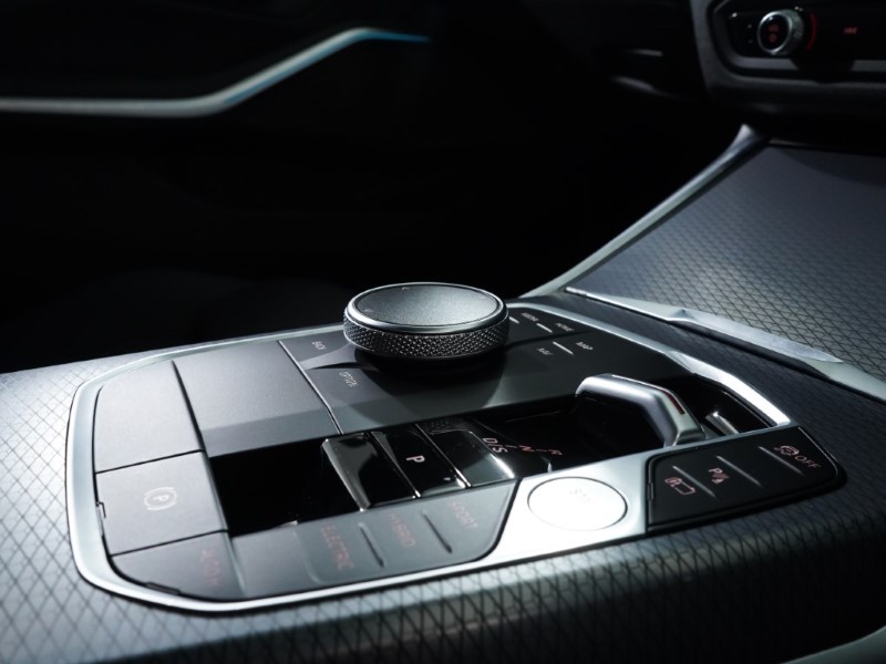 2024 (73) BMW 3 SERIES 330e M Sport 4dr Step Auto 3407706