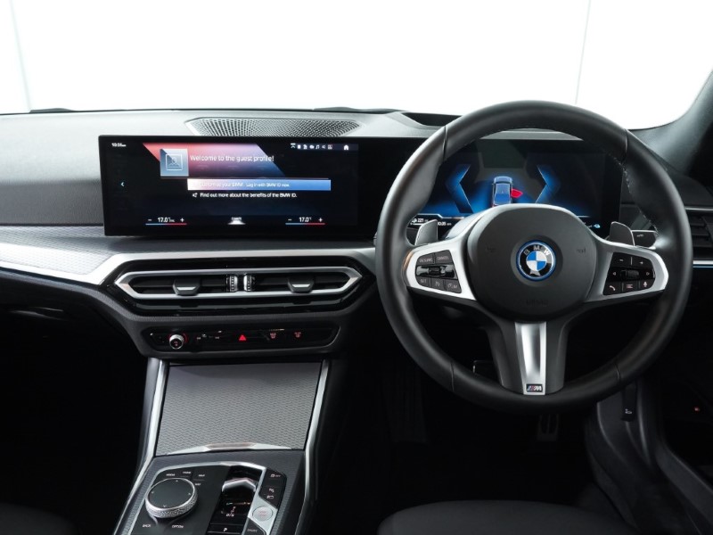 2024 (73) BMW 3 SERIES 330e M Sport 4dr Step Auto 3407695