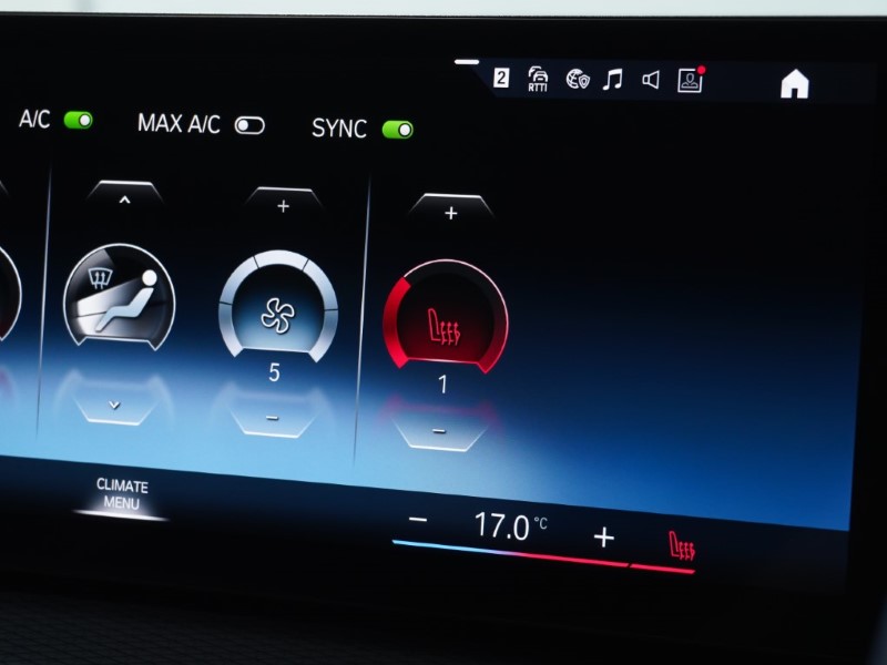 2024 (73) BMW 3 SERIES 330e M Sport 4dr Step Auto 3407703