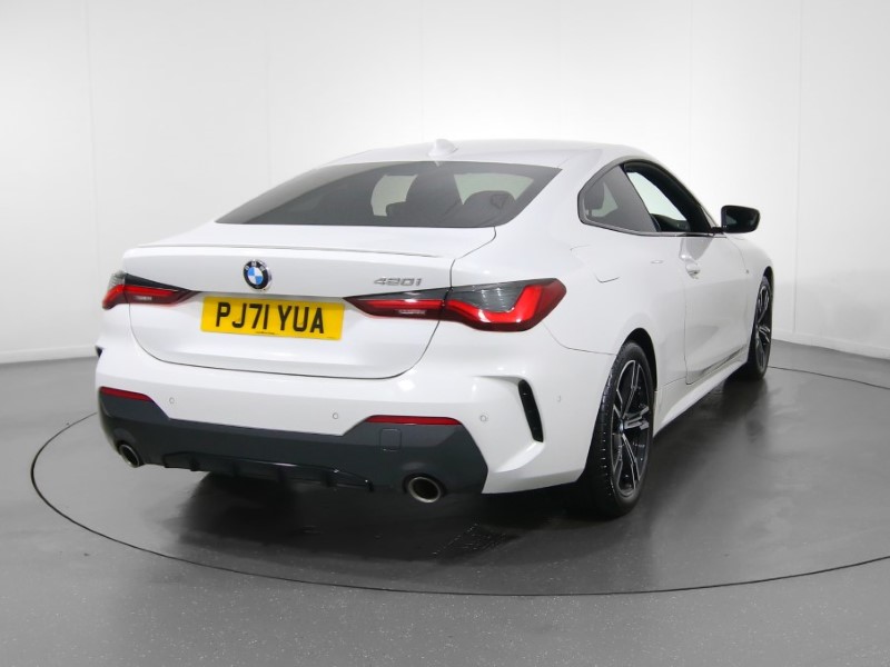 2021 (71) BMW 4 SERIES 420i M Sport 2dr Step Auto 3445972