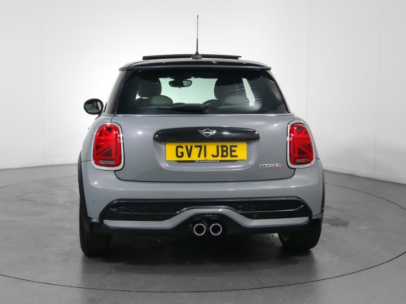 2021 (71) MINI HATCHBACK 2.0 Cooper S Exclusive 3dr [Comfort Plus/Nav Pack] 3473436