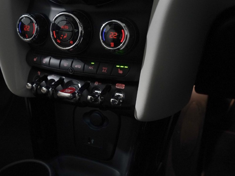 2021 (71) MINI HATCHBACK 2.0 Cooper S Exclusive 3dr [Comfort Plus/Nav Pack] 3473416