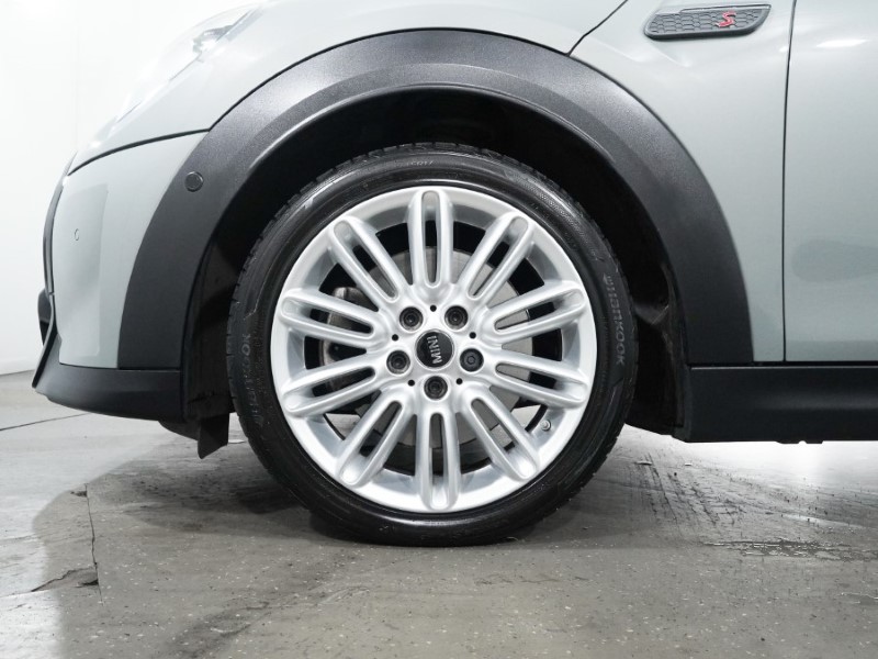 2021 (71) MINI HATCHBACK 2.0 Cooper S Exclusive 3dr [Comfort Plus/Nav Pack] 3473404