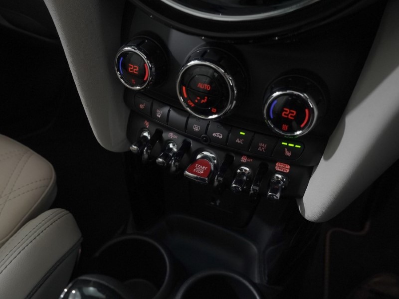 2021 (71) MINI HATCHBACK 2.0 Cooper S Exclusive 3dr [Comfort Plus/Nav Pack] 3473414