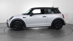 2021 (71) MINI HATCHBACK 1.5 Cooper Sport 3dr Auto 3478707