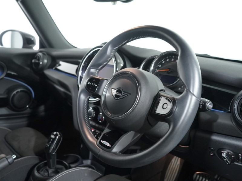 2021 (71) MINI HATCHBACK 1.5 Cooper Sport 3dr Auto 3478715