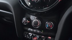 2021 (71) MINI HATCHBACK 1.5 Cooper Sport 3dr Auto 3478734