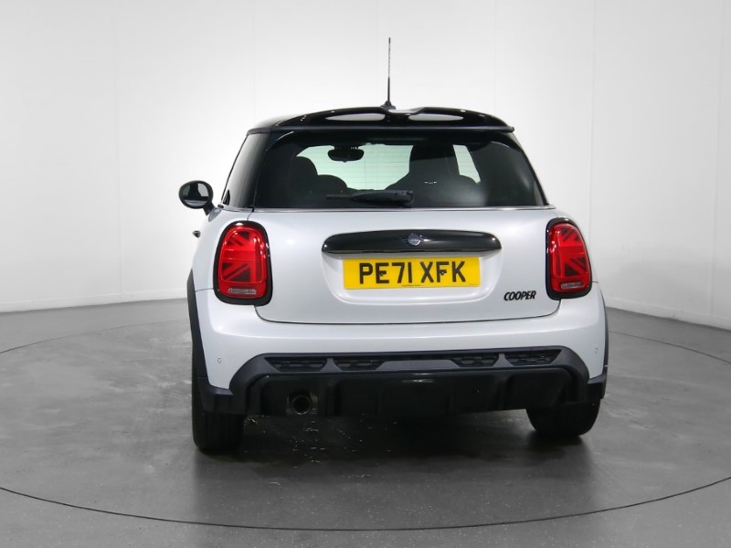 2021 (71) MINI HATCHBACK 1.5 Cooper Sport 3dr Auto 3478709
