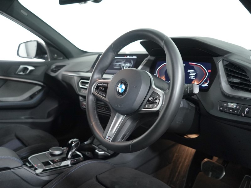 2023 (73) BMW 1 SERIES M135i xDrive 5dr Step Auto 3484027